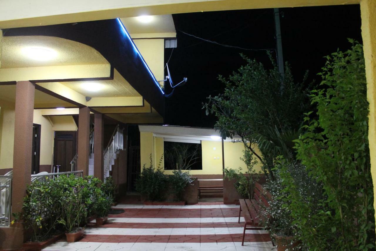 Hotell Anna Ureki Esterno foto